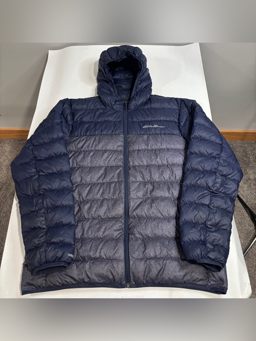 Eddie Bauer Cirrus Lite EB650 Down Puffer Men’s Large Hooded Full Zip Gray blue